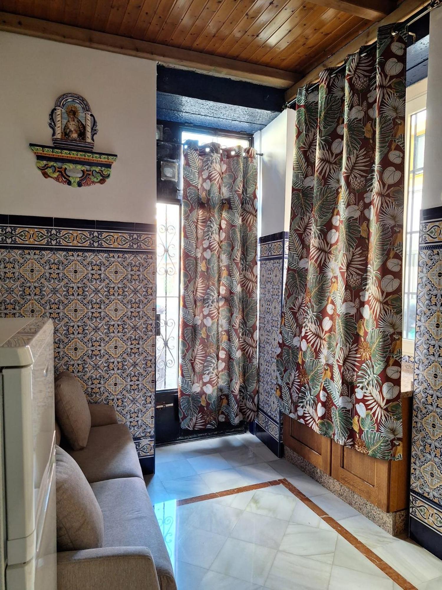 Apartamento Plaza San Roman إشبيلية المظهر الخارجي الصورة