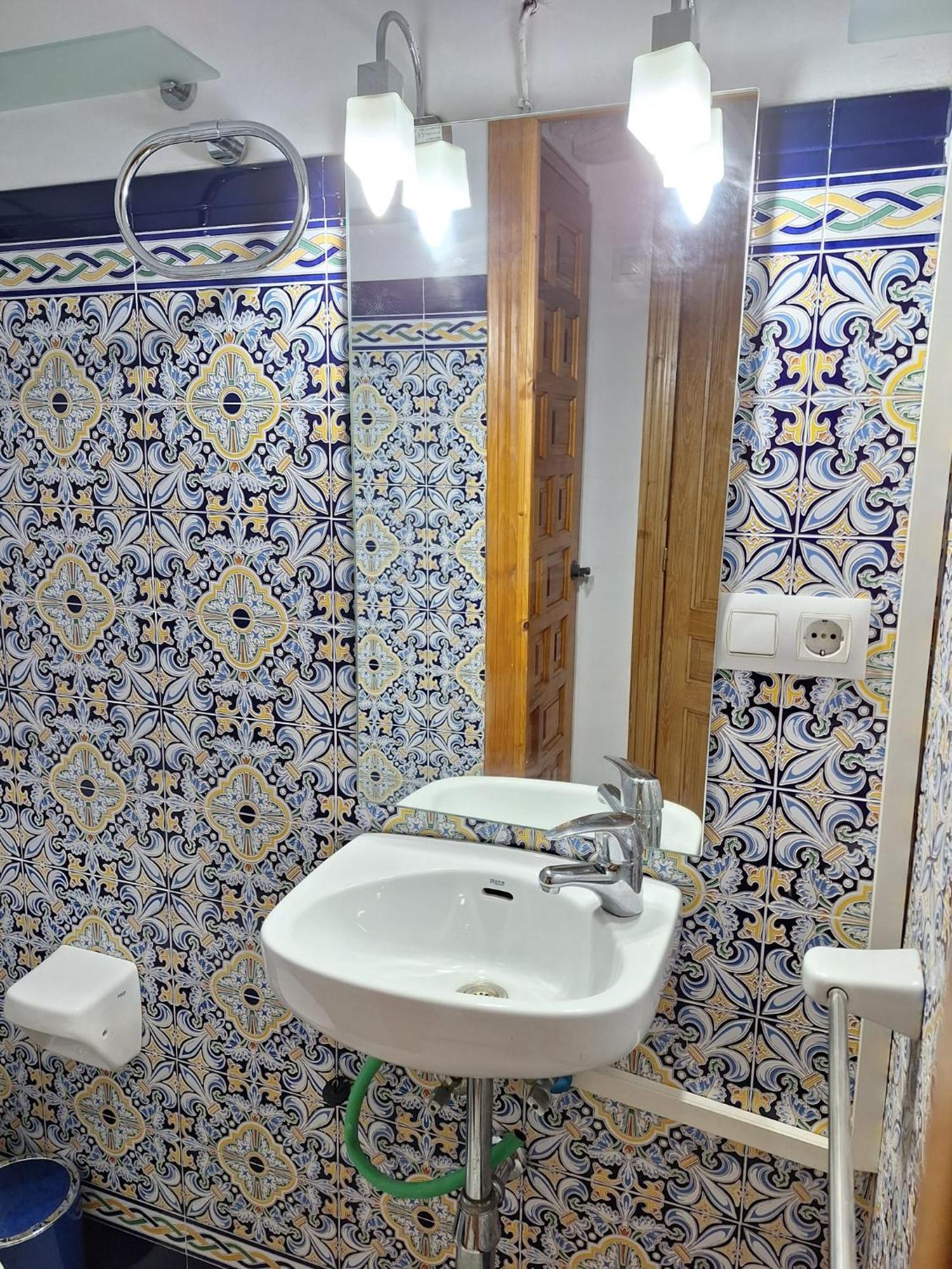 Apartamento Plaza San Roman إشبيلية المظهر الخارجي الصورة